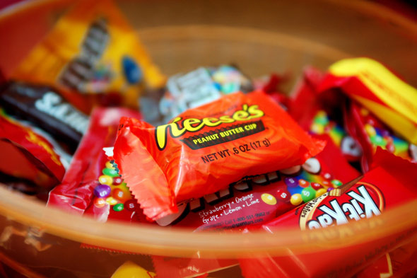 the best halloween candy options for your waistline